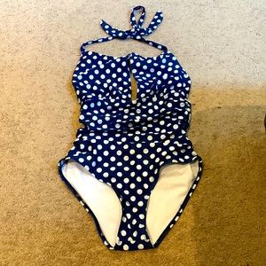 Beautiful One Piece Swimsuit!!! 🤩